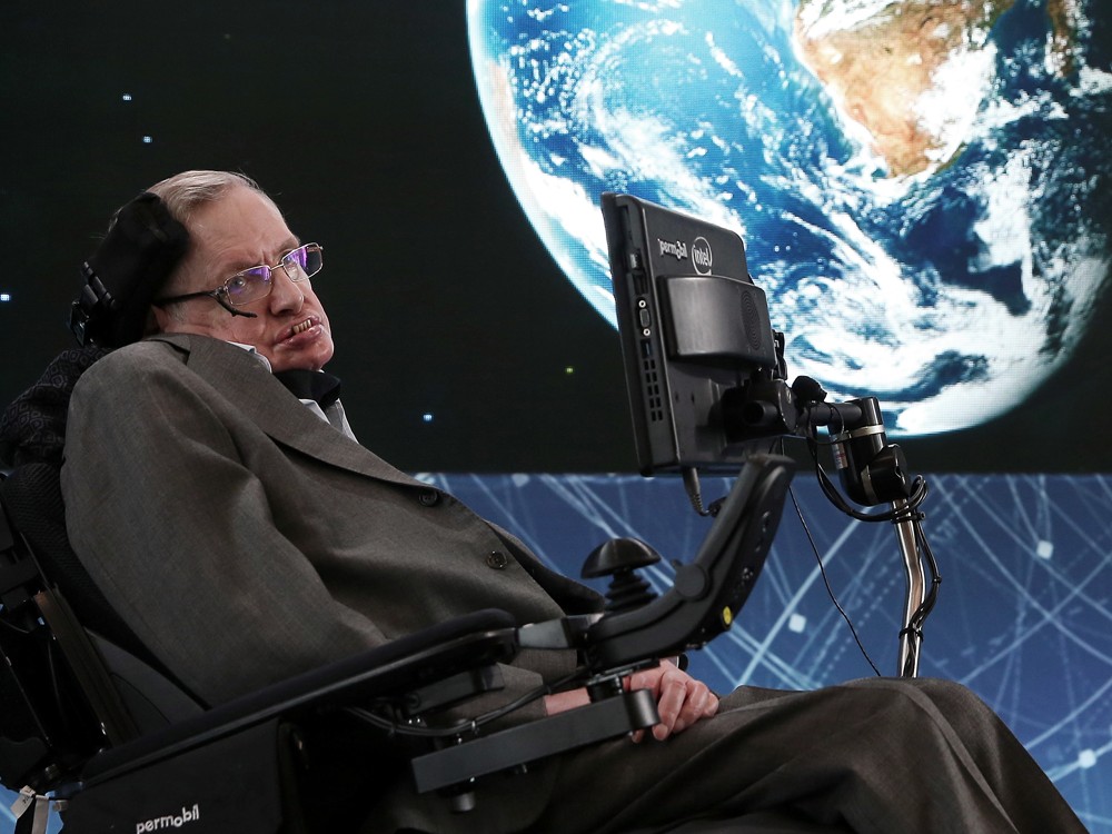 อาลัย Stephen Hawking ผู้เล่น EVE Online จุดไฟทั่วกาแลกซี 1 stephen hawking 2
