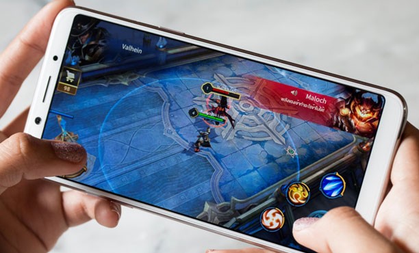 ทุกวันนี้ “ร้านเกม” ไปอยู่ไหนกันหมด? แล้วร้านเกมจะรอดอย่างไรในยุคนี้? 4 มือถือ