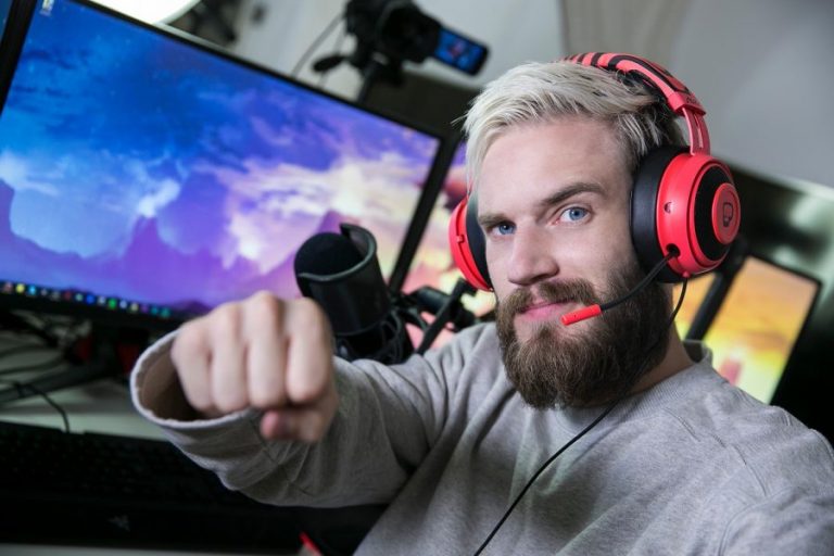 แฮกเกอร์เจาะเกม GTA V เพื่อเชิญชวนให้ Subscribe ช่อง Youtube ของ Pewdiepie 3 แฮกเกอร์เจาะเกม GTA V เพื่อเชิญชวนให้ Subscribe ช่อง Youtube ของ Pewdiepie