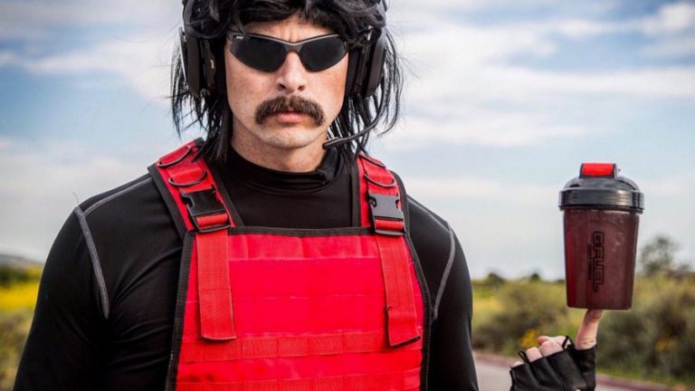 Dr. DisRespect ลั่น PUBG เหนือกว่า Apex Legends อยู่ข้อหนึ่ง