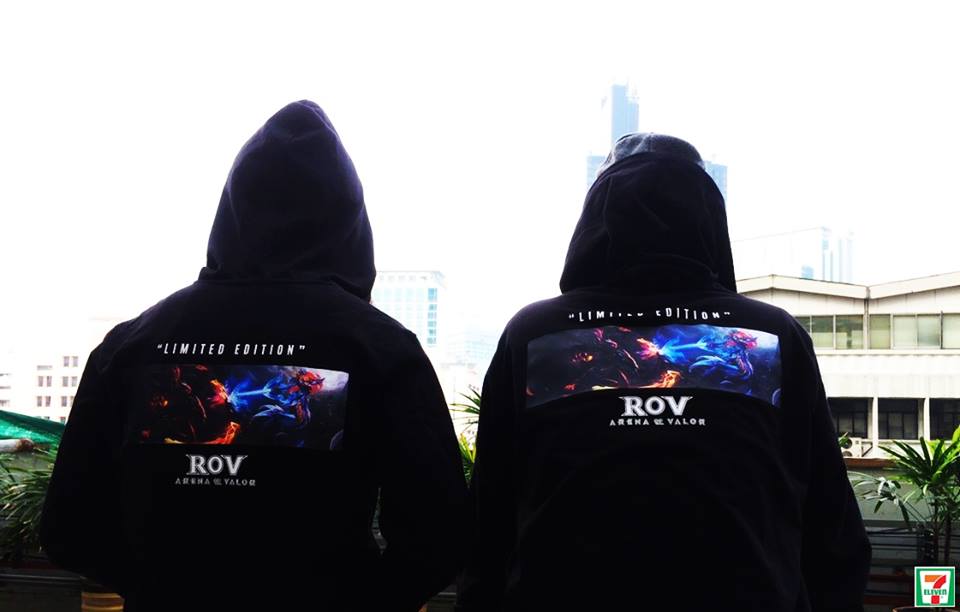ของมันต้องมี : 7-11 เปิดจองเสื้อแจ็คเก็ตลาย RoV รุ่น Limited edition 2 46389079 1981991981837905 4976693719588667392 n