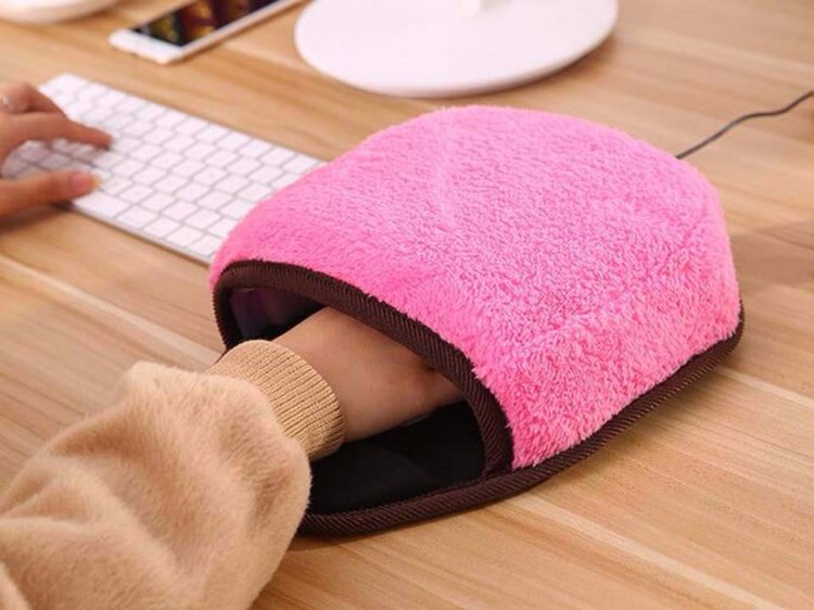 รู้จักกับแผ่นรองเมาส์ทำความร้อน เหมาะสำหรับออฟฟิศแอร์เย็นสุดขั้ว 8 รู้จักกับแผ่นรองเมาส์ทำความร้อน เหมาะสำหรับออฟฟิศแอร์เย็นสุดขั้ว