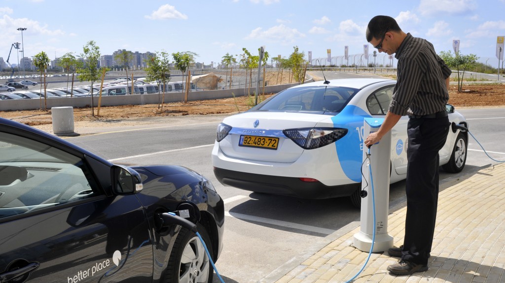 อิสราเอลเตรียมแบนแก๊สโซลีนและรถยนต์ดีเซลหลังปี 2030 2 Isaraels Plan on Diesel Vehicles 1