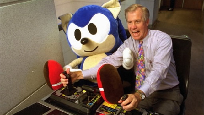Console Wars หนังสือนิยายเกี่ยวกับเกมชื่อดัง เตรียมถูกสร้างเป็น TV Series แล้ว 2 sega of america ceo tom kalinske.original