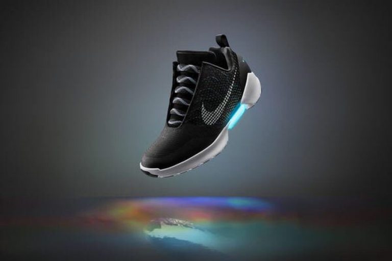 Nike เตรียมวางจำหน่ายรองเท้าผูกเชือกตัวเองในราคาที่ถูกลงปีหน้า
