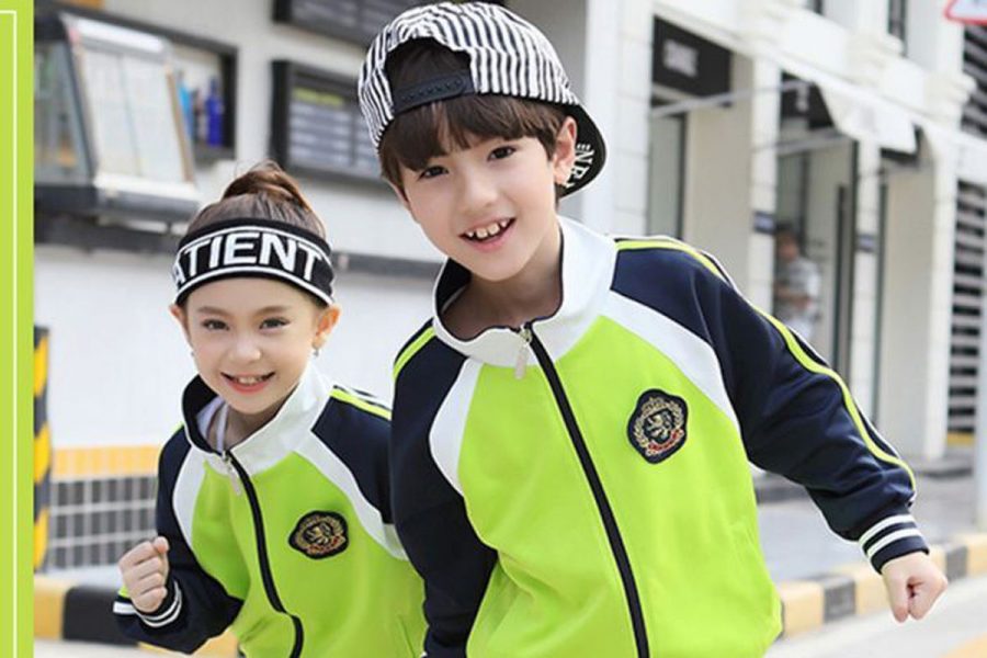 โรงเรียนจีนเตรียมใช้ "ยูนิฟอร์มอัจริยะ" ติดตามตำแหน่งของนักเรียน 1 Smart Uniform
