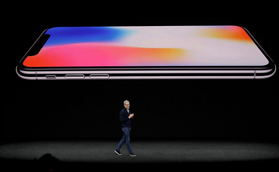 Apple เริ่มทดสอบ iPhone รุ่นใหม่ กล้องหลัง 3 ตัว พร้อมพอร์ท USB-C 2 New iPhone 1