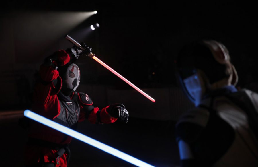 ฝรั่งเศส ประกาศให้การดวลดาบเลเซอร์เป็นกีฬาทางการ 2 lightsaber sport