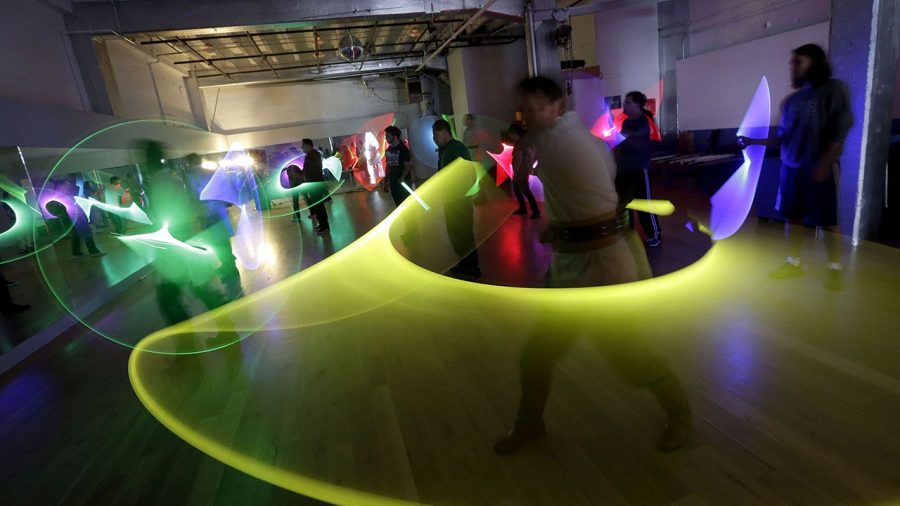 ฝรั่งเศส ประกาศให้การดวลดาบเลเซอร์เป็นกีฬาทางการ 4 lightsaber sport