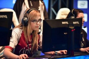 เเบบสำรวจเผย ผู้หญิงมีส่วนร่วมกับ Esports มากขึ้น เเละ LoL เป็น MOBA ที่ผู้หญิงชอบ