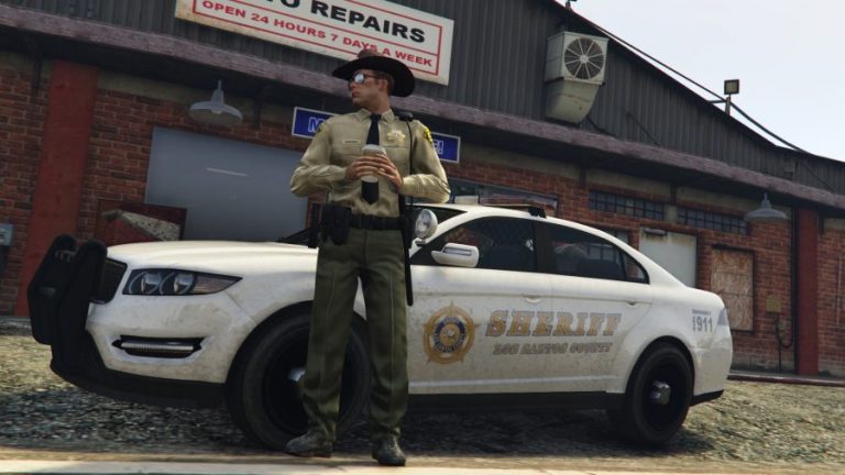 คนดีอยู่ยาก! สตรีมเมอร์ตัดพ้อเล่นเป็นตำรวจใน GTA V มีแต่คนด่า