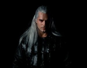 Henry Cavill เรียนรู้เสียงพากย์ Geralt of Rivia จากเกม แล้วนำไปใช้ในการแสดงซีรีส์ The Witcher