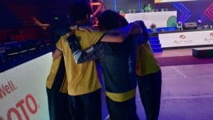 Dota 2 ทีมชาติไทยพ่ายเจ้าบ้านสุดมันส์ 3-2 คว้าเหรียญเงินสู่ทัพนักกีฬาไทย