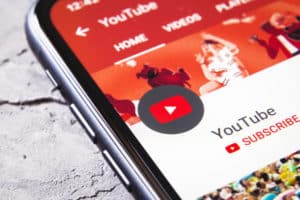 Youtube เริ่มทดสอบปุ่ม “Clip” ที่สามารถตัดวิดีโอมาเพียงบางส่วน แล้วแชร์ต่อให้เพื่อนได้