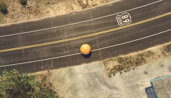 เหล่าแฮคเกอร์ GTA Online ป่วนอีก จับผู้เล่นส่งเข้าไปอยู่ในลูกบอลกลิ้งไปมาจนทำอะไรไม่ได้เลย 1 ball 2