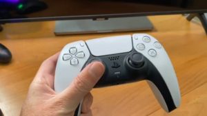 จอย DualSense ของ PlayStation 5 จะมอบประสบการณ์ที่เหนือชั้นให้กับการเล่นเกมแนวสยองขวัญ