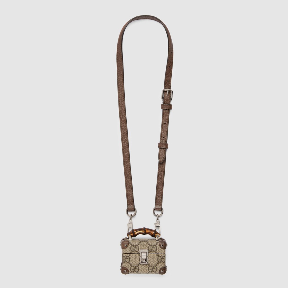 GUCCI เปิดตัวกระเป๋าเคส AirPods ดีไซน์หรูหรา วางจำหน่ายราคา 1,100 เหรียญฯ และ 460 เหรียญฯ 2 GUCCI 1