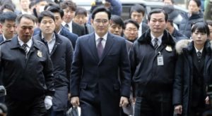 รองประธาน Samsung Group ถูกตัดสินให้จำคุก 2 ปีครึ่ง ข้อหาติดสินบนอดีตปธน. Park Geun Hye