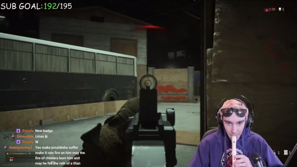 สตรีมเมอร์เอาชนะการดวล 1vs1 ในคุก Gulag ได้โดยใช้เครื่องเป่าลม Recorder 1 Screenshot 6 1