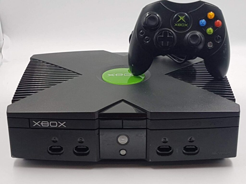แฟนหนุ่มเมาอาละวาด คว้าเครื่อง Xbox ทำร้ายแฟนสาว หลัง Xbox เสียไม่สามารถใช้งานได้ 3 Xbox 2 2