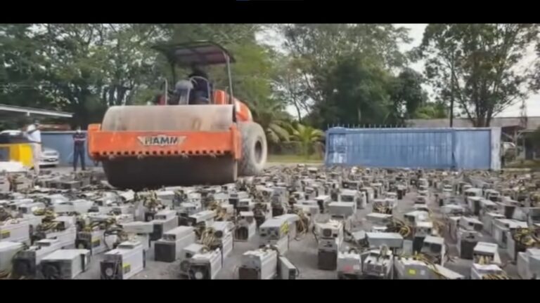 ตำรวจมาเลเซียทำลายเครื่องขุด Bitcoin ผิดกฎหมายกว่า 1,000 เครื่อง