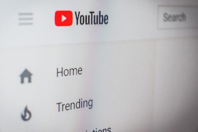 Youtube เริ่มแบนวิดีโอเผยแพร่ข้อมูลที่ผิดเกี่ยวกับวัคซีนอย่างจริงจัง