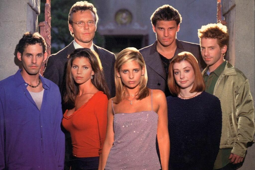 ผู้กำกับเกม Ed Boon อยากเห็นตัวละครเอกจากซีรีส์ Buffy The Vampire Slayer มาเป็นนักสู้รับเชิญใน Mortal Kombat 2 buffy