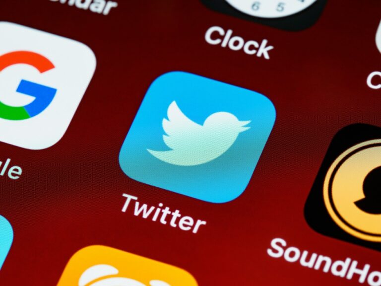 Twitter กำลังทดสอบการใส่พื้นที่โฆษณาเพิ่มลงไปในช่องทางตอบกลับ
