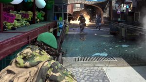 Call of Duty: Modern Warfare II ปรับโหมด Third-Person ให้ปืนที่ใส่กล้องซูม 4 เท่าขึ้นไป จะสามารถเล็งศูนย์แบบ First-Person ได้เท่านั้น