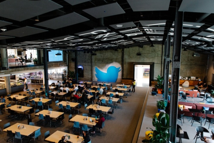 Twitter (2)