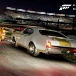Forza Motorsport มีรถให้ขับมากกว่า 500 คัน และมีสนามแข่ง 20 สนาม ในช่วงเปิดตัววันแรก 1 Forza Motorsport