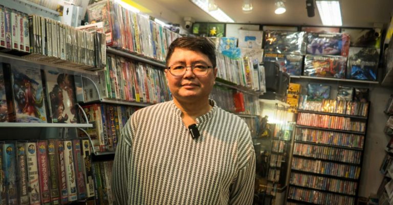 คุยกับพี่หล่อ O-Corner Shop | คนวัยเก๋าที่เปิดร้านขายเกมมาครึ่งชีวิต