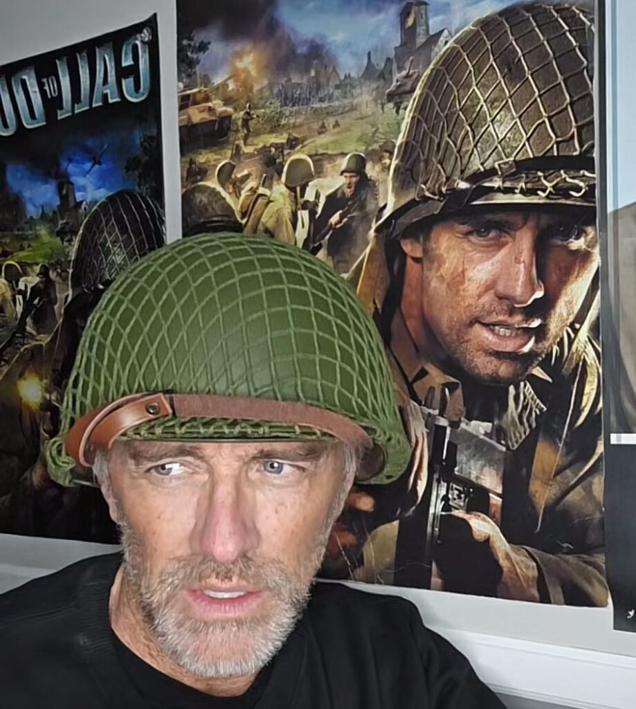 Michael Vale นายแบบบนปกเกม ของ Call of Duty 3 เผยตัวพร้อมไลฟ์ทาง TikTok
