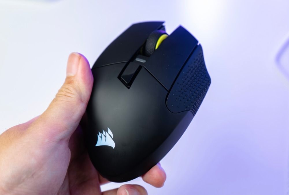 Corsair Scimitar Elite Wireless Review (3)