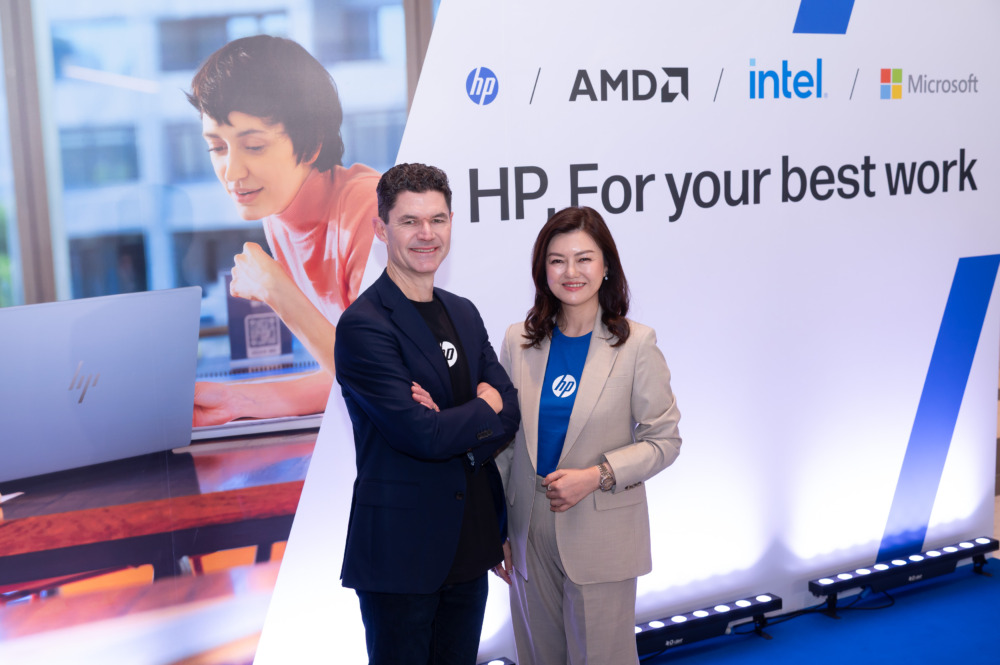 ‘HP, For Your Best Work’ เดินหน้าขับเคลื่อน AI ปลดล็อกทุกข้อจำกัด ยกระดับการทำงานให้คนไทย 1 Hp Elevate 2026 Main Executive Shot