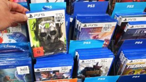 นักวิเคราะห์ชี้ ปีนี้มีเกม PS5 เพียง 7 เกมที่ขายได้เกินแสนแผ่นในอเมริกา ชี้ชัดว่ายอดขายที่ตกต่ำนี้สะท้อนว่าคนที่ยังซื้อแผ่นจริง ๆ ไม่ได้มีเยอะเท่าเสียงต่อต้านในอินเทอร์เน็ต