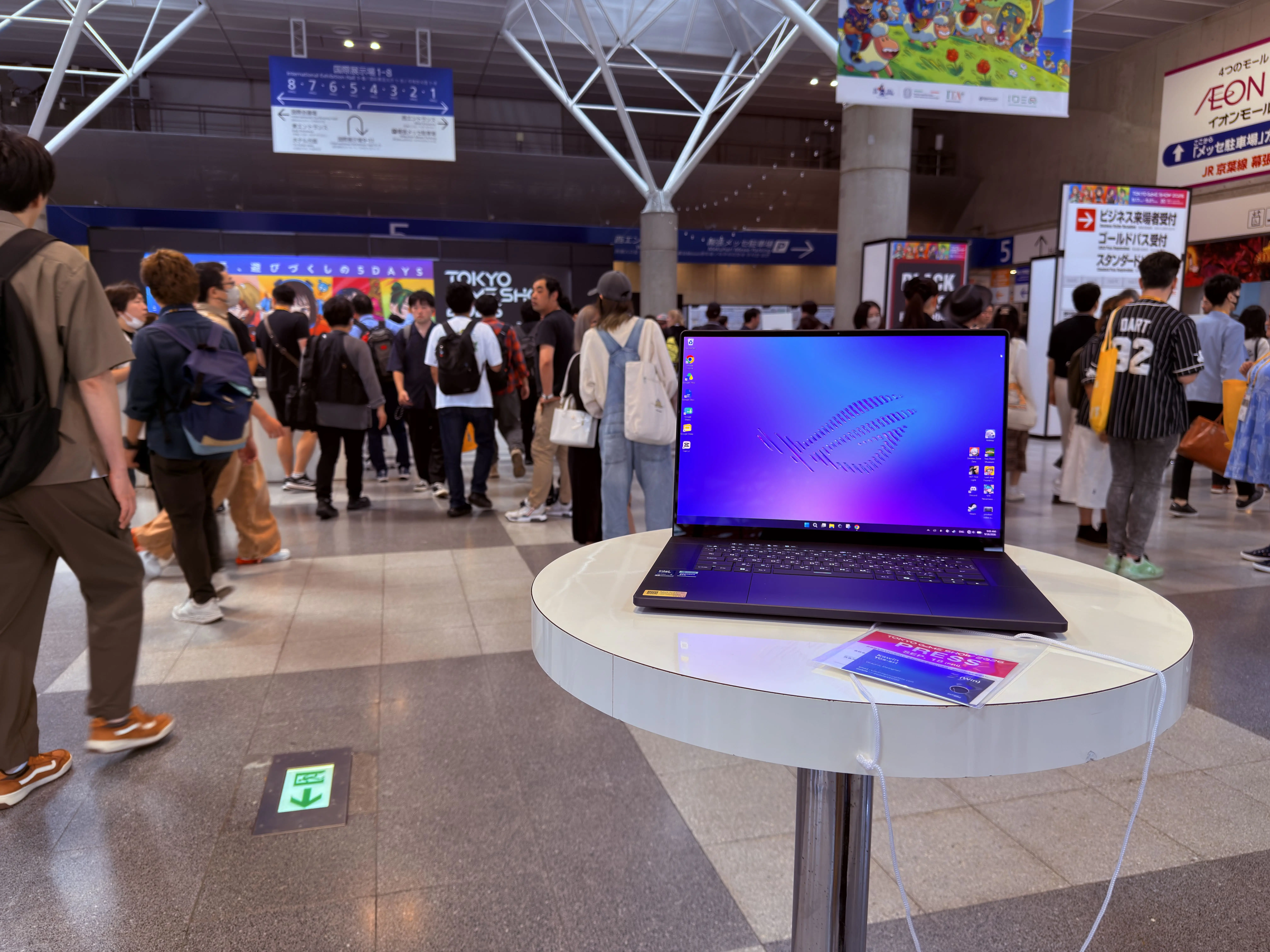 พา ROG Zephyrus G16 (2026) ลุย Tokyo Game Show 2026 | โน้ตบุ๊กที่ไม่ได้มีดีแค่เล่นเกม แต่พร้อมทำงานคอนเทนต์เต็มตัว 2 ROG Zephyrus G16