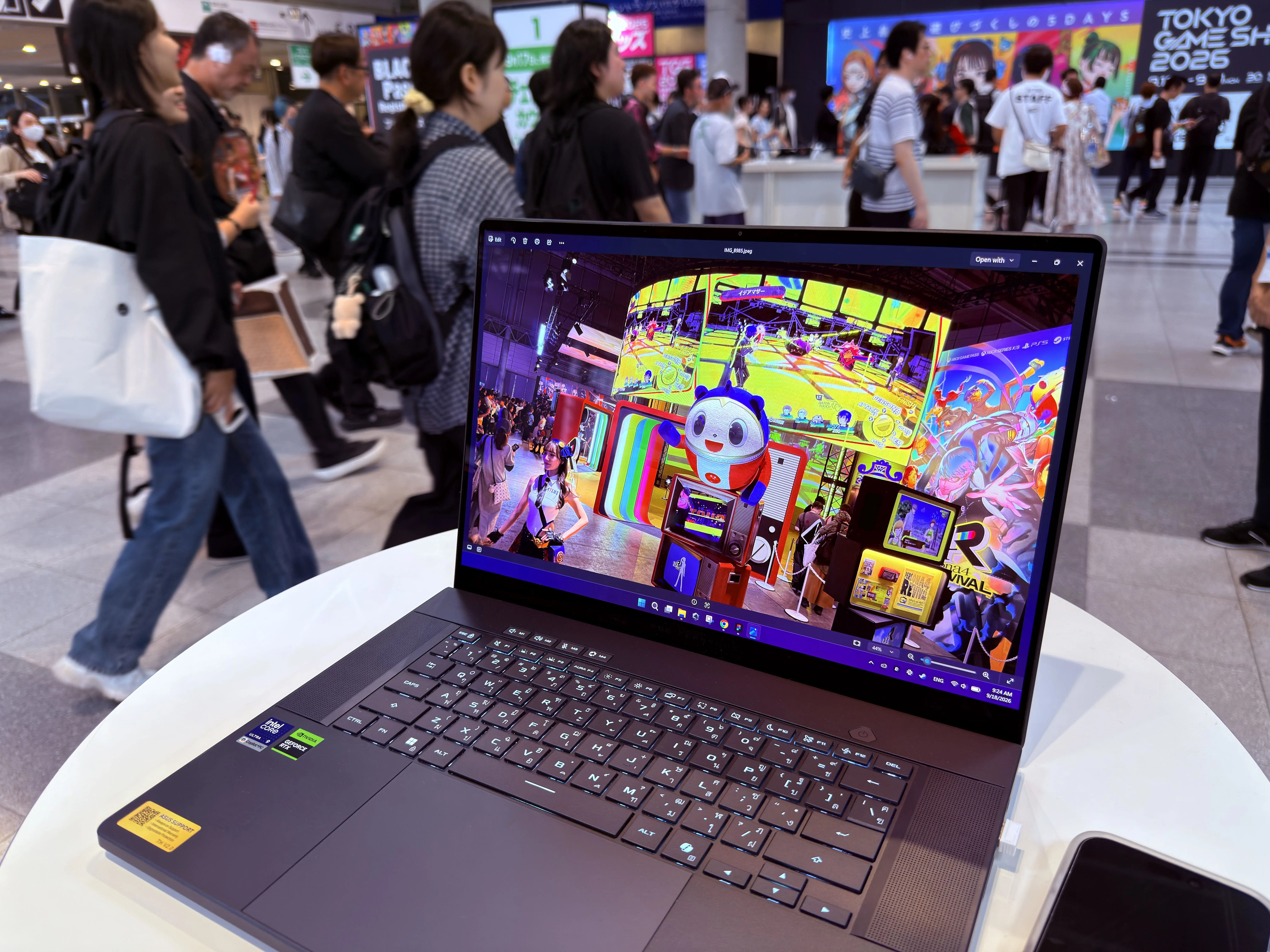 พา ROG Zephyrus G16 (2026) ลุย Tokyo Game Show 2026 | โน้ตบุ๊กที่ไม่ได้มีดีแค่เล่นเกม แต่พร้อมทำงานคอนเทนต์เต็มตัว 3 ROG Zephyrus G16