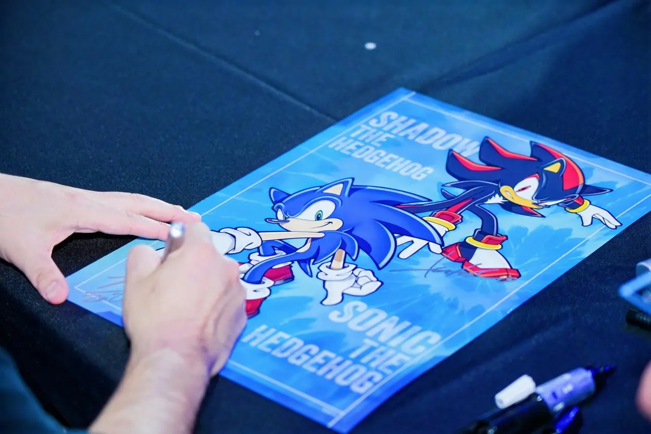 "Sonic ต้องเติบโตไปพร้อมกับทุกคน" สัมภาษณ์ 2 ผู้สร้าง Sonic the Hedgehog | การเดินทาง เบื้องหลัง และอนาคตต่อจากนี้ของแฟรนไชส์ 8 Sonic Fanmeet 35th Interview 00005 Large